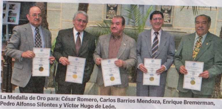 50 Años de Trayectoria, Medalla de Oro